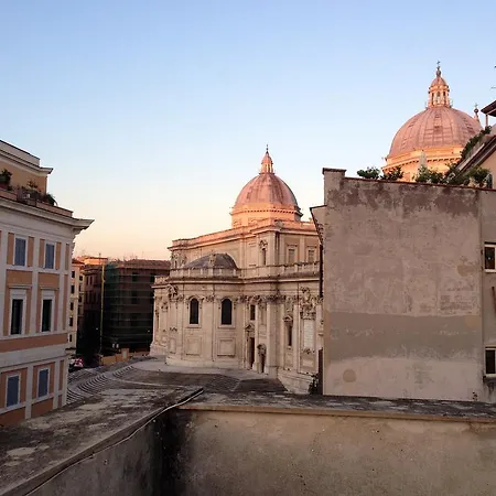 Daire Sarah's House - Tourist *